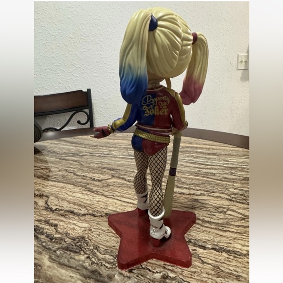 Funko Vinyl Sugar Vinyl Vixens LOT OF 3 Wonder Woman - Catwoman - Harley Quinn. - Picture 4 of 16